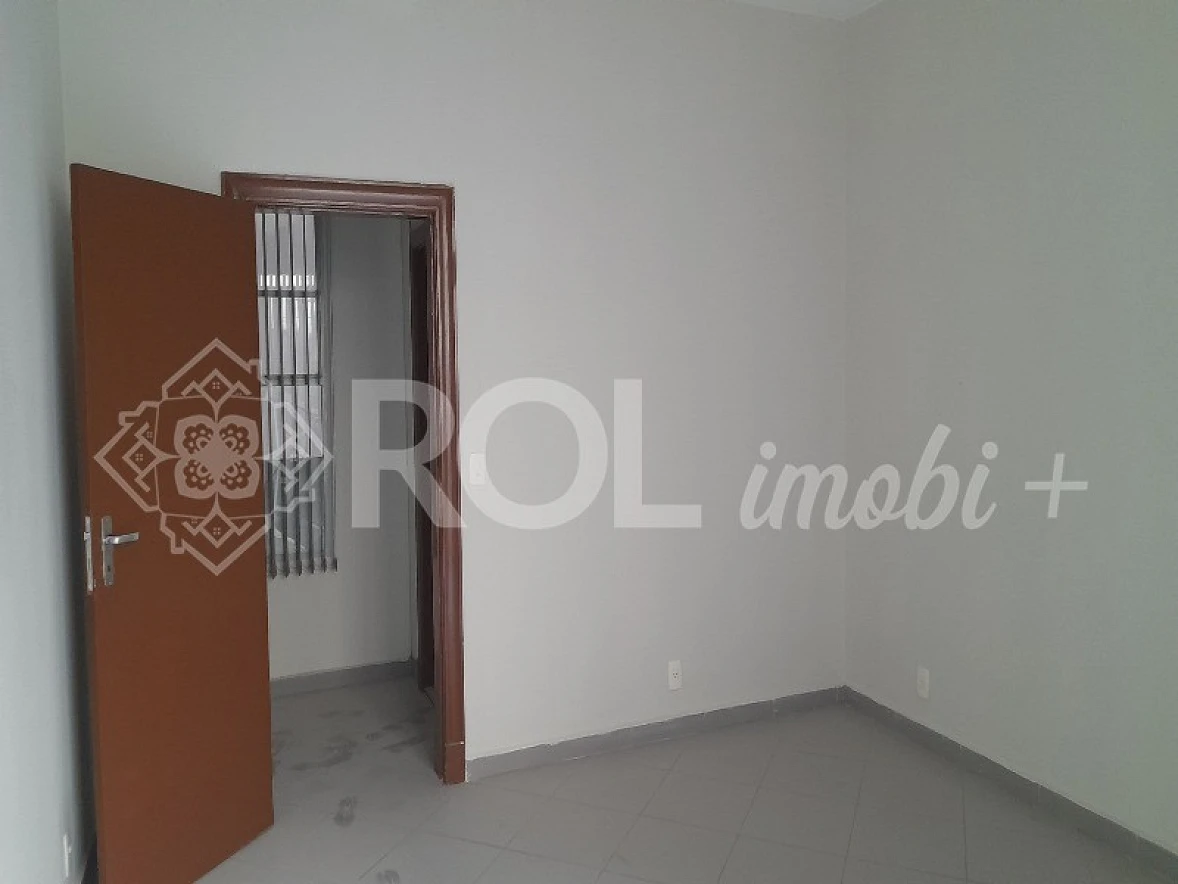 Conjunto Comercial no Centro Histórico   _   Locação  sem Vaga - Foto 8