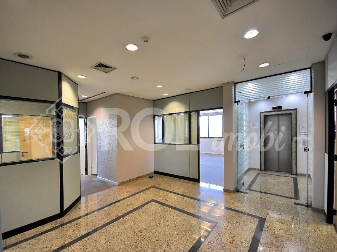 Prédio Monousuário 4.504 m²  Metrô Armênia - Locação - Foto 10
