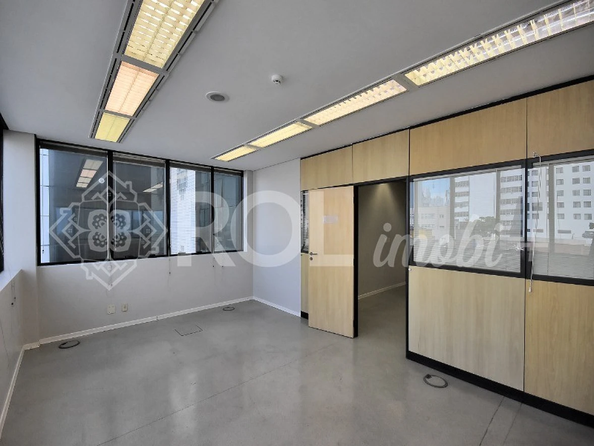 Prédio Monousuário 4.504 m²  Metrô Armênia - Locação - Foto 16