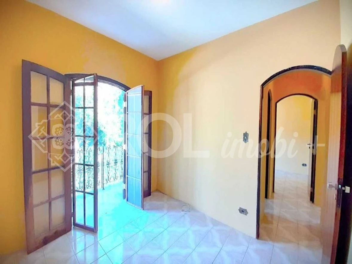 Casa de Condomínio- 3 Quartos e 3 Banheiros 6 Vagas- à Venda - Foto 12
