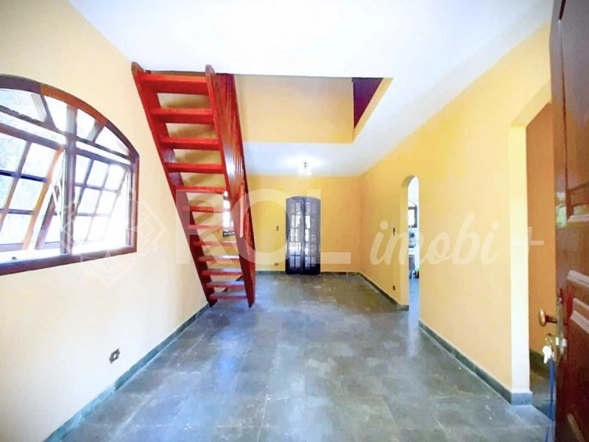 Casa de Condomínio- 3 Quartos e 3 Banheiros 6 Vagas- à Venda - Foto 20