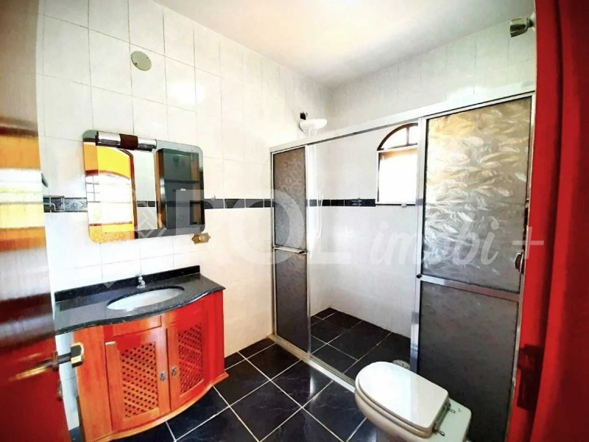 Casa de Condomínio- 3 Quartos e 3 Banheiros 6 Vagas- à Venda - Foto 8