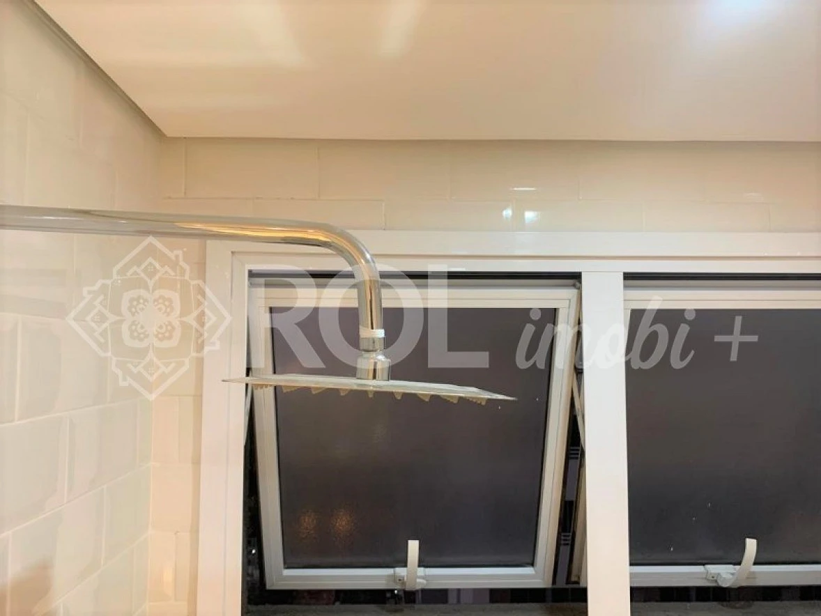 Cobertura Alto Padrão Mobiliada e Decorada / 2 Suítes, Varanda, 2 Vagas, Pé Direito Alto - Foto 43