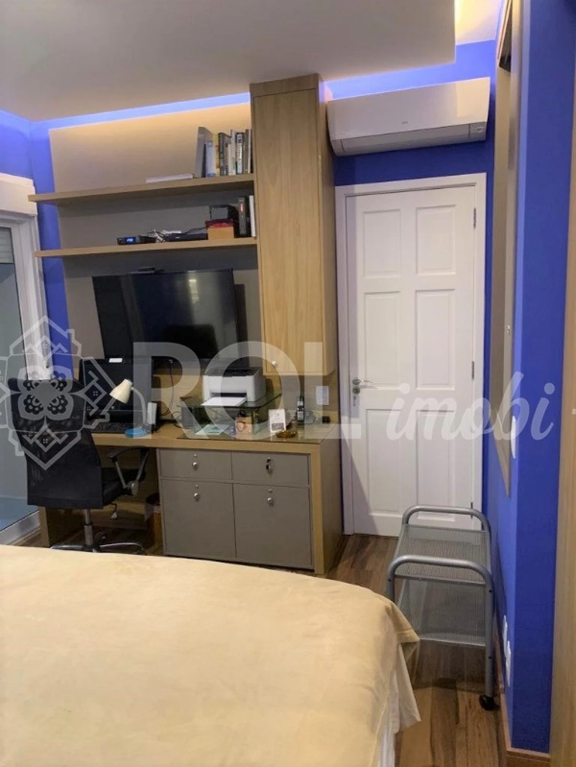 Cobertura Alto Padrão Mobiliada e Decorada / 2 Suítes, Varanda, 2 Vagas, Pé Direito Alto - Foto 46