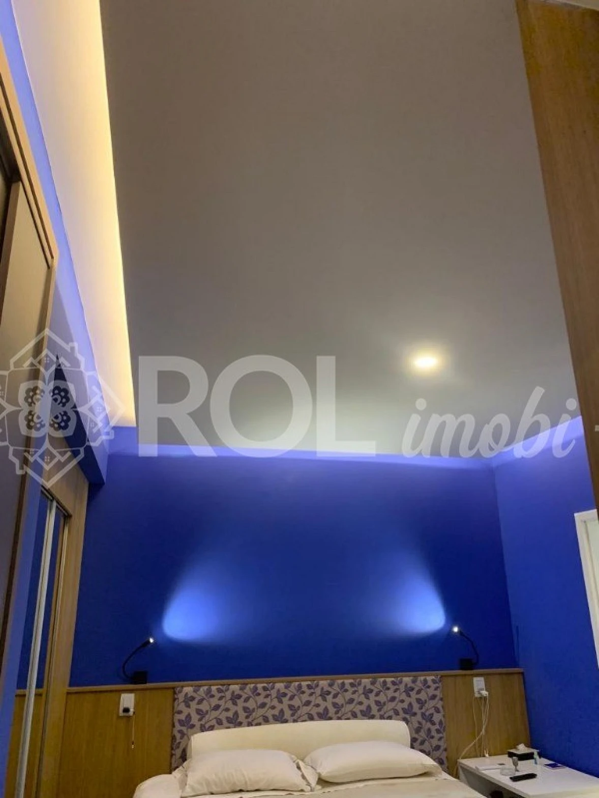 Cobertura Alto Padrão Mobiliada e Decorada / 2 Suítes, Varanda, 2 Vagas, Pé Direito Alto - Foto 50