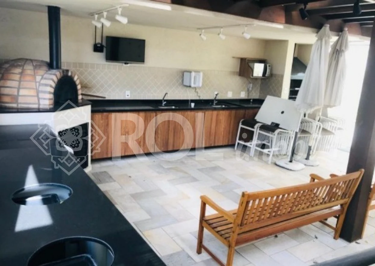 Apartamento em Vila Romana, São Paulo