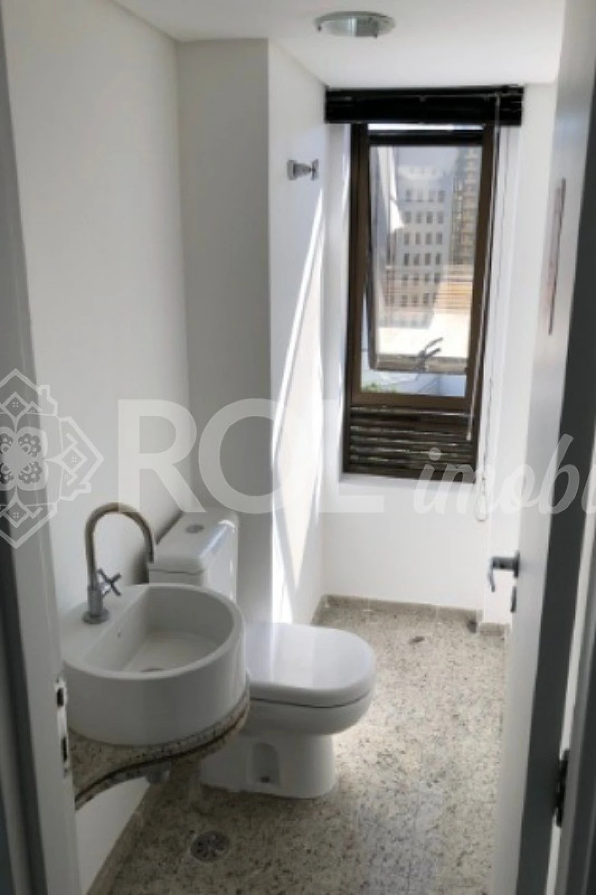 Conjunto Comercial 102 m² - Vão Livre - Piso Elevado - 2 Vagas - Foto 7