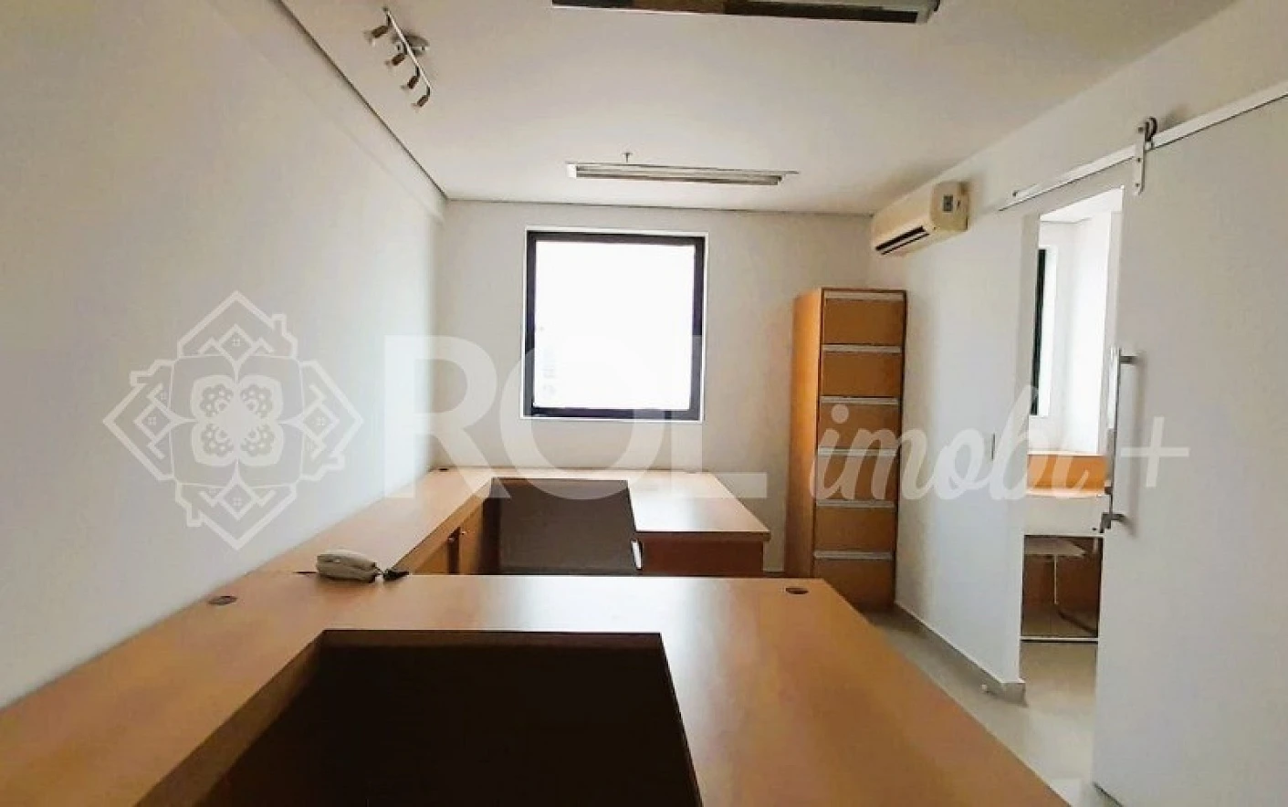 Conjunto Comercial Mobiliado - 54 m² - 4 Salas - 2 Banherios - 2 Vagas - Foto 12