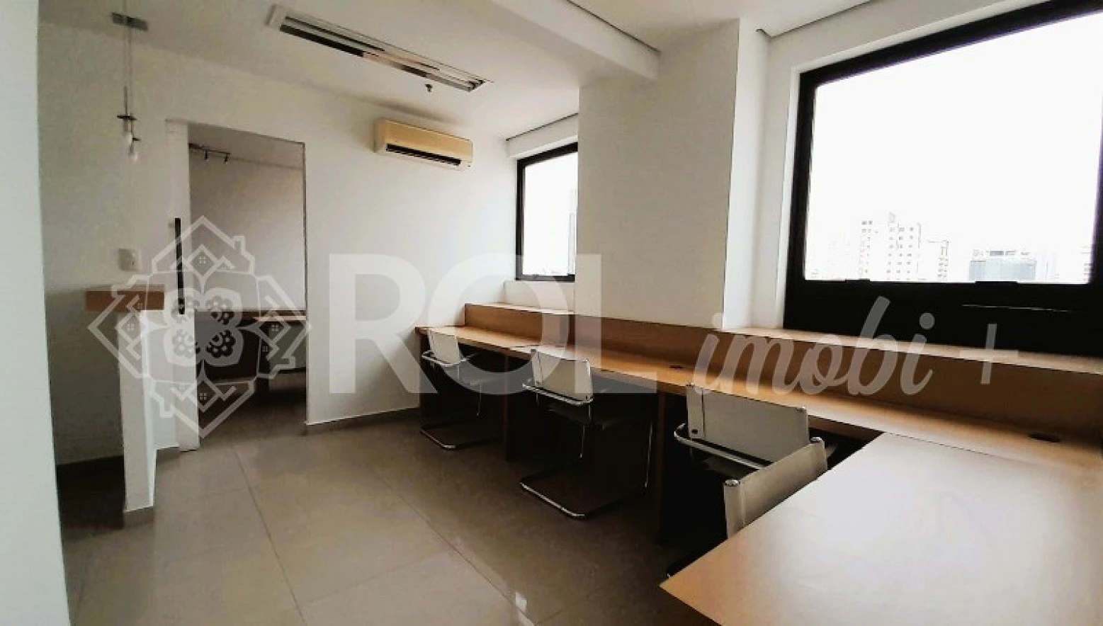 Conjunto Comercial Mobiliado - 54 m² - 4 Salas - 2 Banherios - 2 Vagas - Foto 17