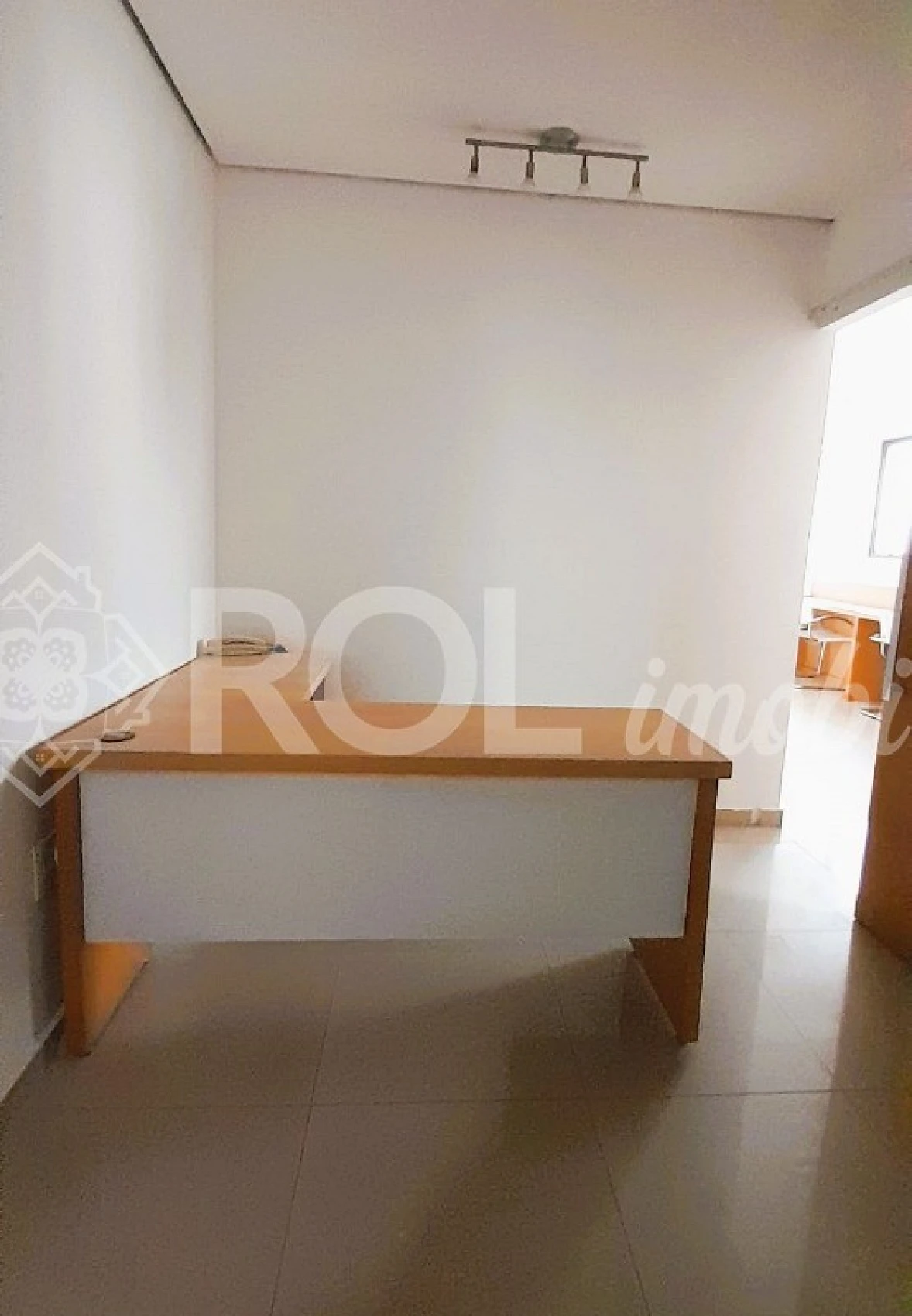 Conjunto Comercial Mobiliado - 54 m² - 4 Salas - 2 Banherios - 2 Vagas - Foto 19
