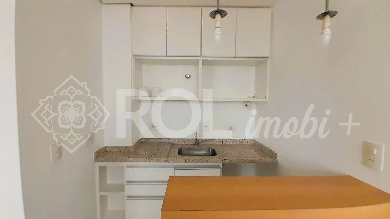 Conjunto Comercial Mobiliado - 54 m² - 4 Salas - 2 Banherios - 2 Vagas - Foto 7