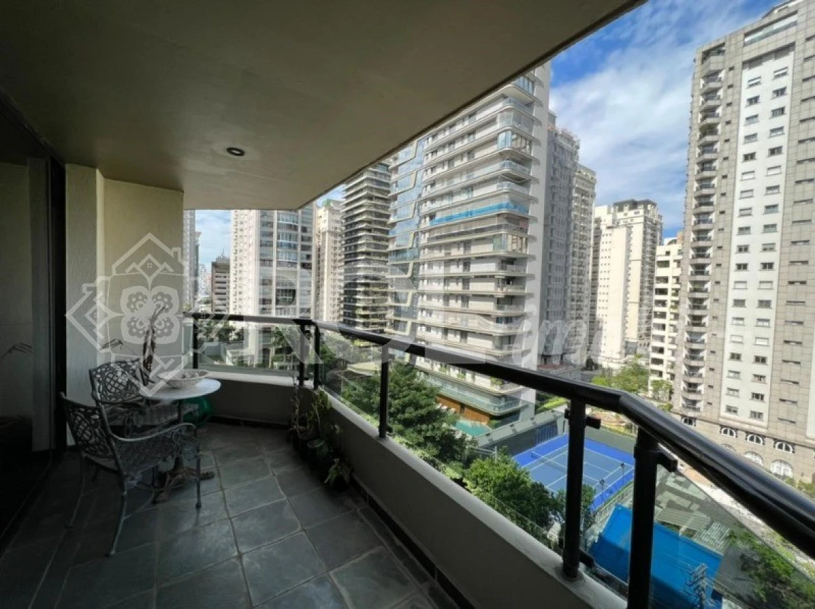 Apartamento em Itaim Bibi, São Paulo