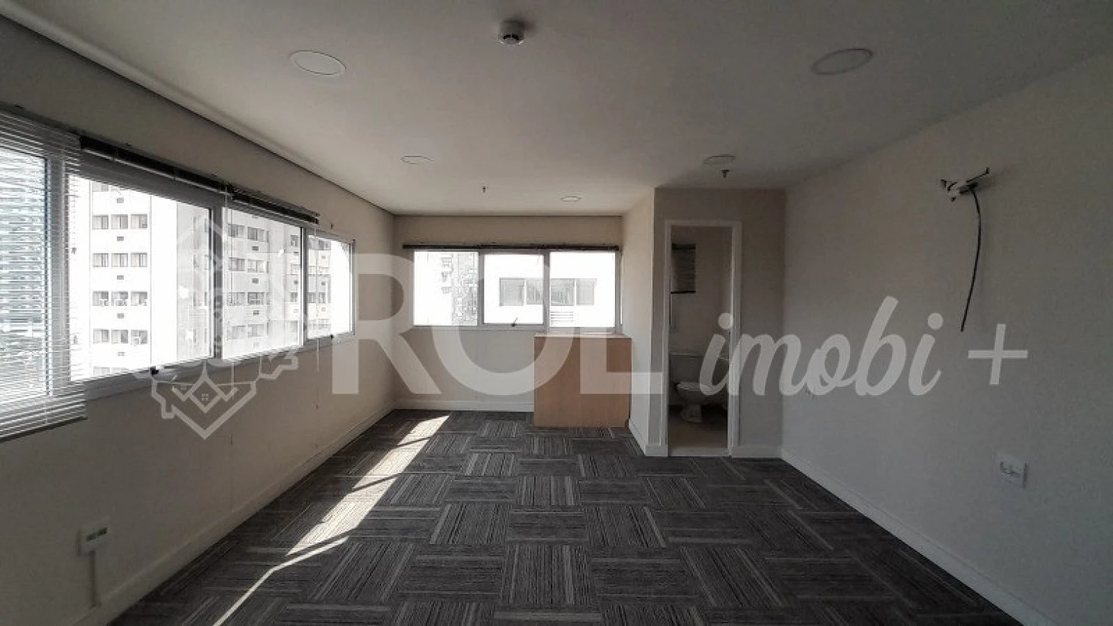 Conjunto Comercial 30 m² - Ótima Localização  - 1 Vaga - Barra Funda - Foto 11