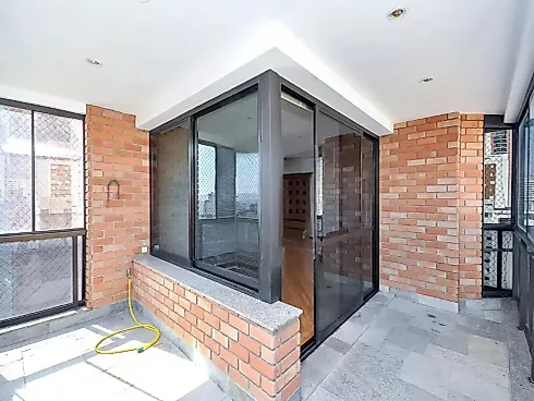 Apartamento de 240m² com 4 Quatos e 5 Vagas, no Sumaré - SP - Foto 7