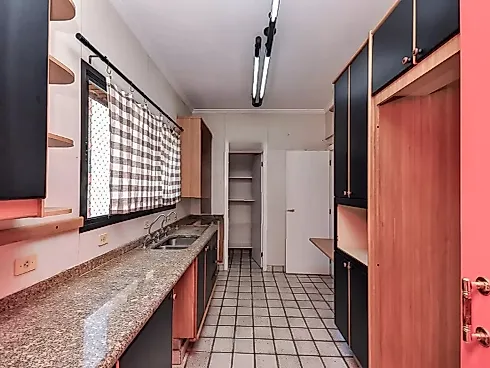 Apartamento de 240m² com 4 Quatos e 5 Vagas, no Sumaré - SP - Foto 11