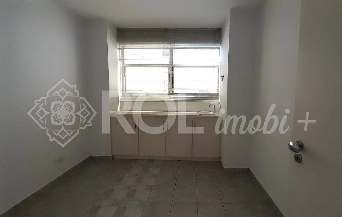 Conjunto Comercial 55 m² - 4 Salas - para Médicos - Locação - Foto 12