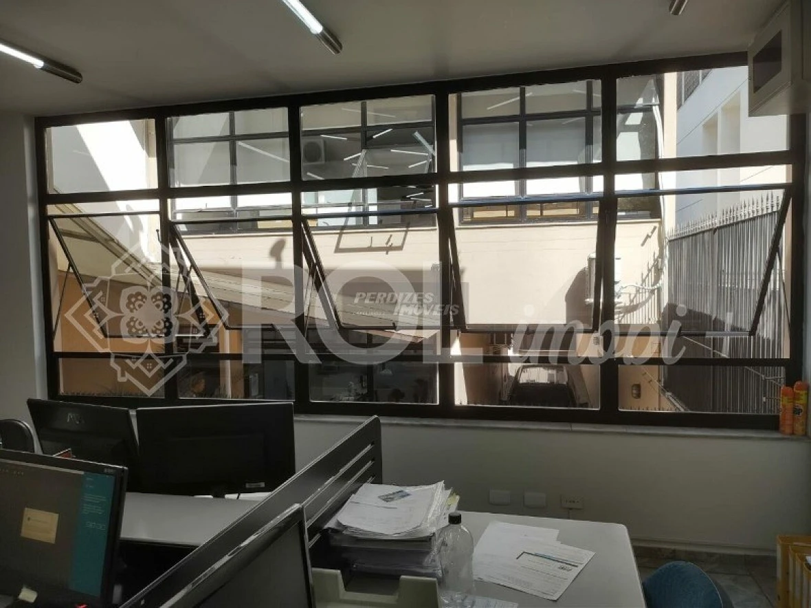 Predio em Água Branca, São Paulo