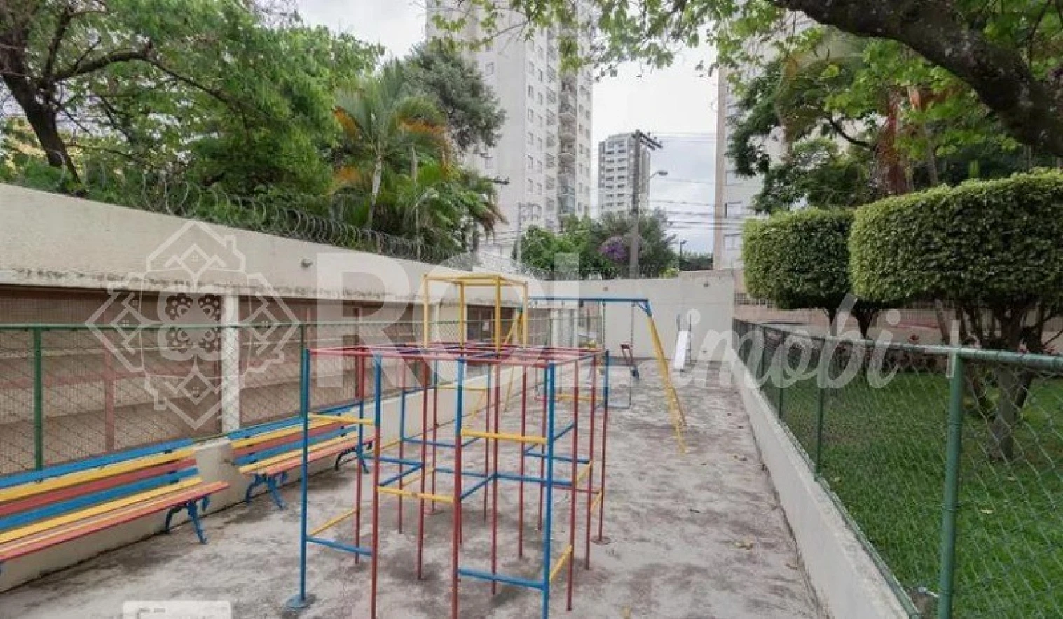 Apartamento em Vila Amélia, São Paulo