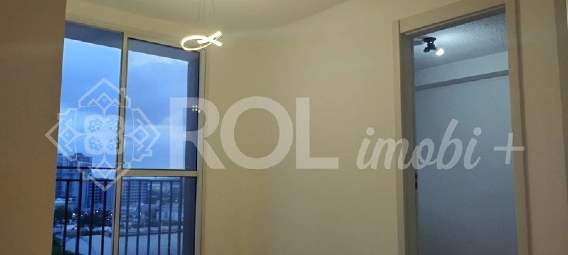 Apartamento Novo com Varanda - 2 Dormitórios - sem Vaga - Locação - Foto 16