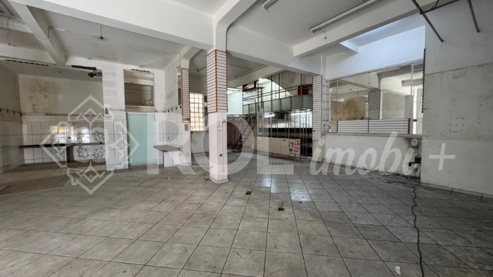 Loaja Comercial 174 m² - Vão Livre + 2 Banheiros - sem Vaga - Metrô Republica - Locação - Foto 12