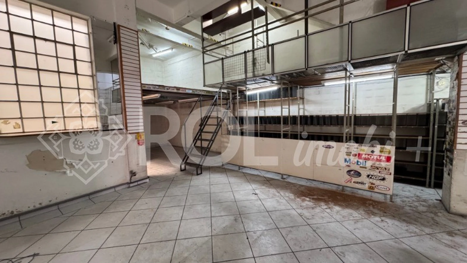 Loaja Comercial 174 m² - Vão Livre + 2 Banheiros - sem Vaga - Metrô Republica - Locação - Foto 9