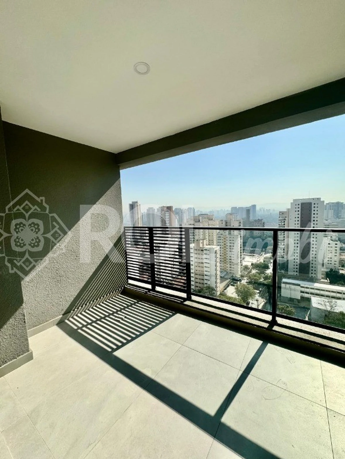Studio Mobiliado - Varanda - Novo - Avenida Poméia - Locação - Foto 10