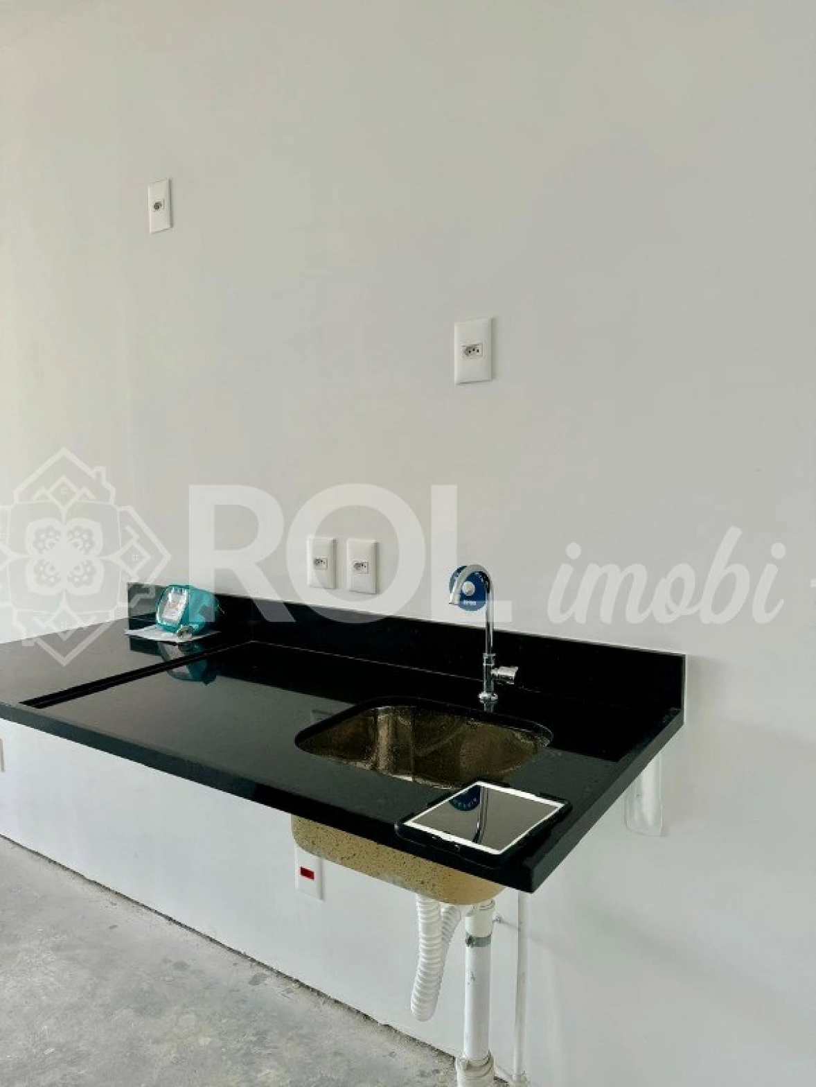 Studio Mobiliado - Varanda - Novo - Avenida Poméia - Locação - Foto 13