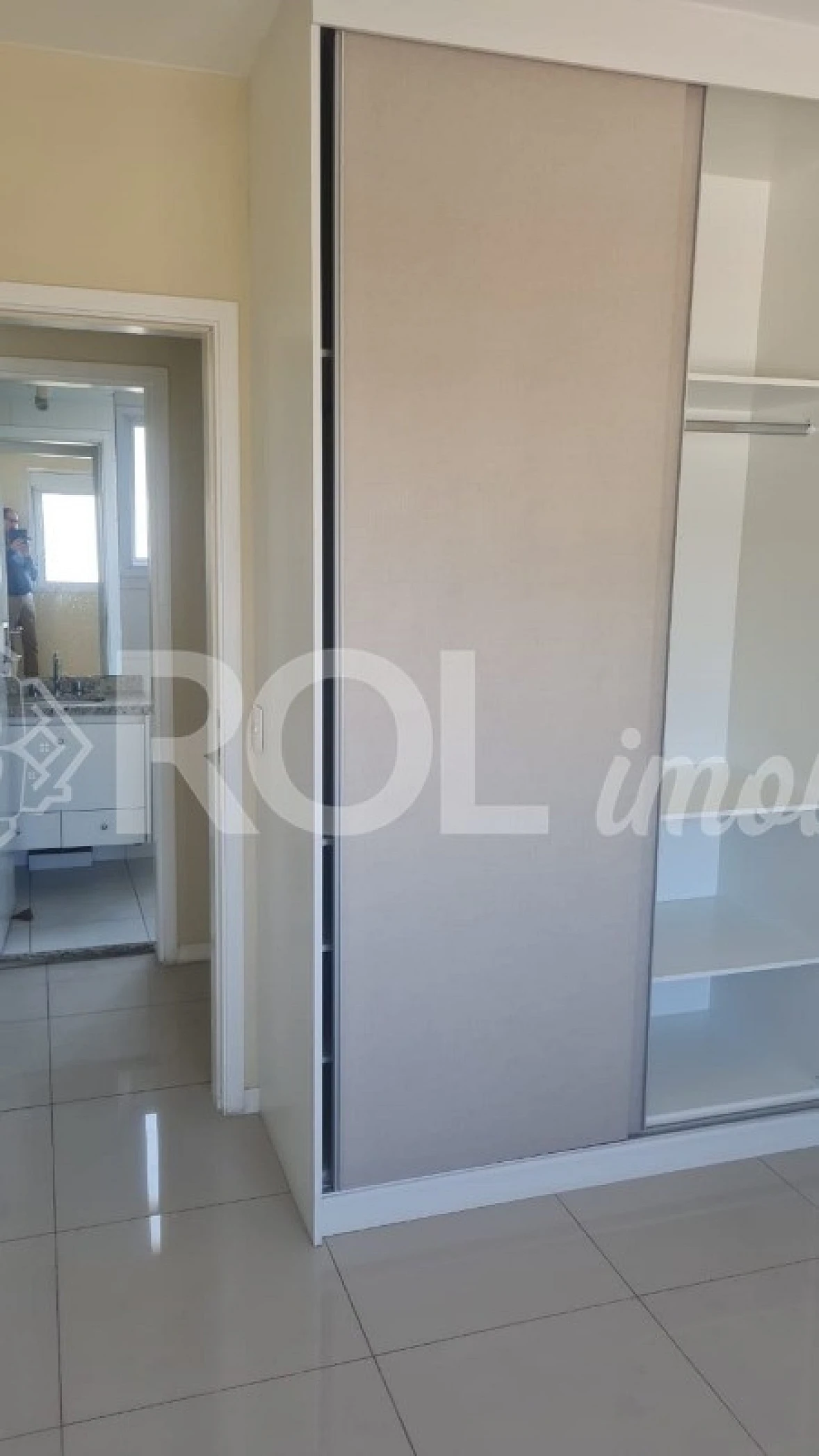 Apartamento 62 m² - 2 Dormitórios ( 1Suíte) - Varanda  - 1 Vaga - Barra Funda - Foto 17