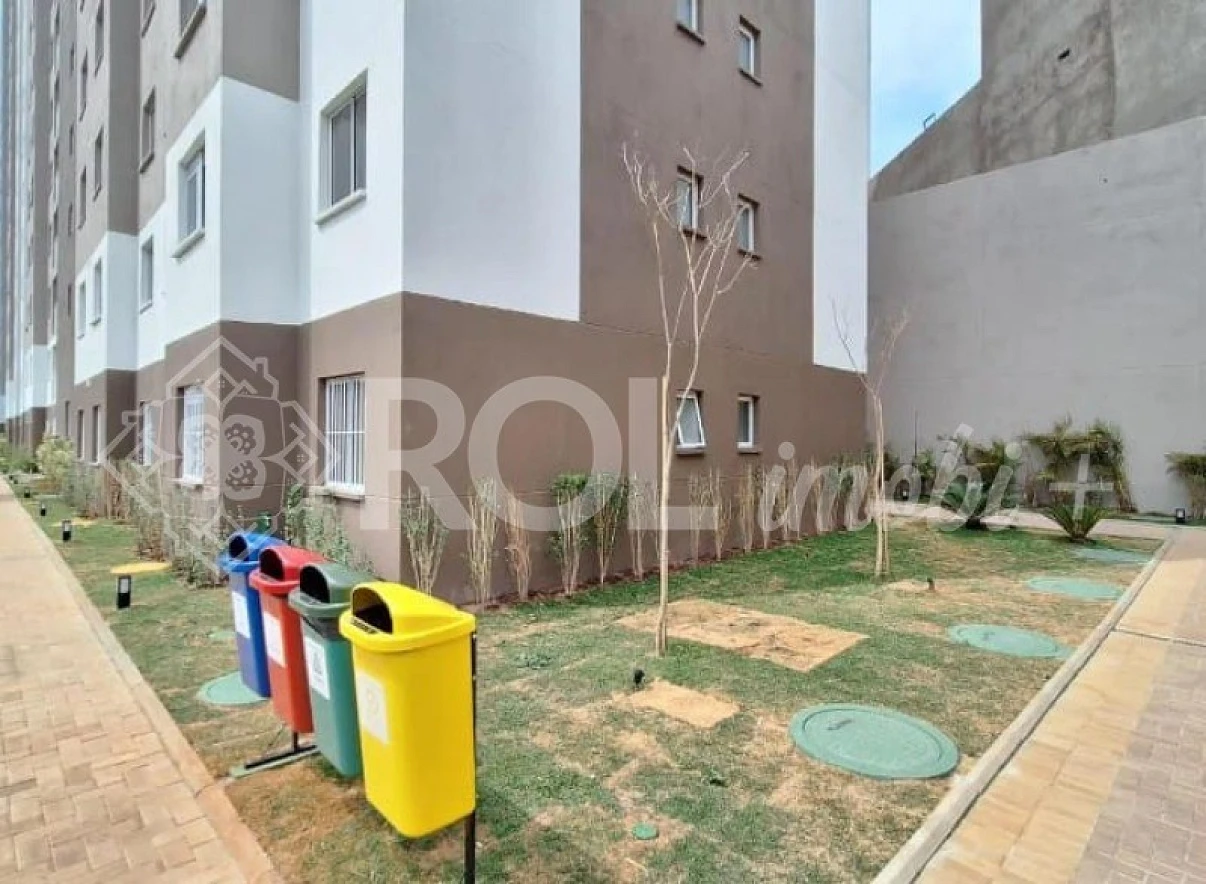 Apartamento em Parque Industrial Tomas Edson, São Paulo