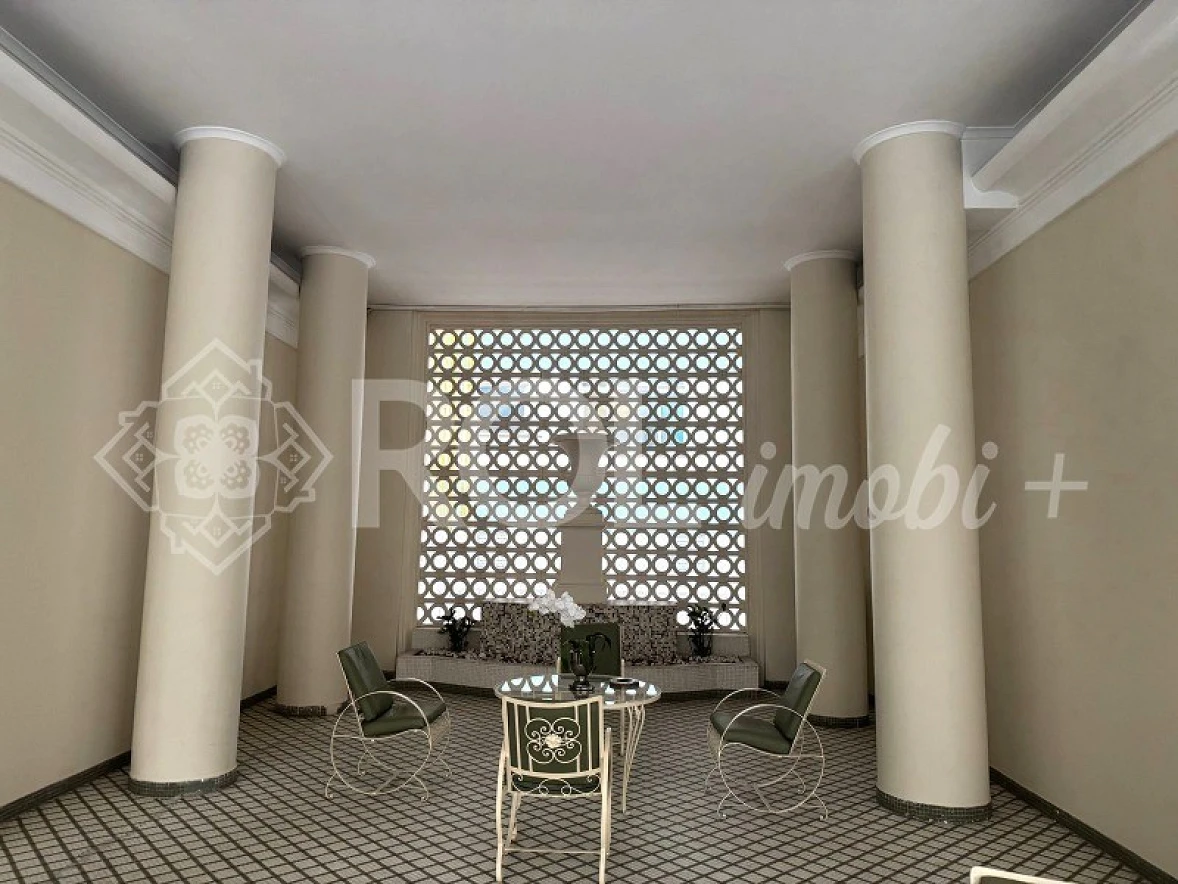 Apartamento 80 m² - 2 Dormitórios - Varanda - Higienópolis | Venda - Foto 8