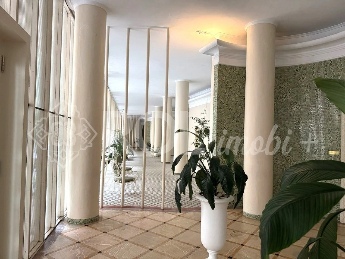 Apartamento 80 m² - 2 Dormitórios - Varanda - Higienópolis | Venda - Foto 9