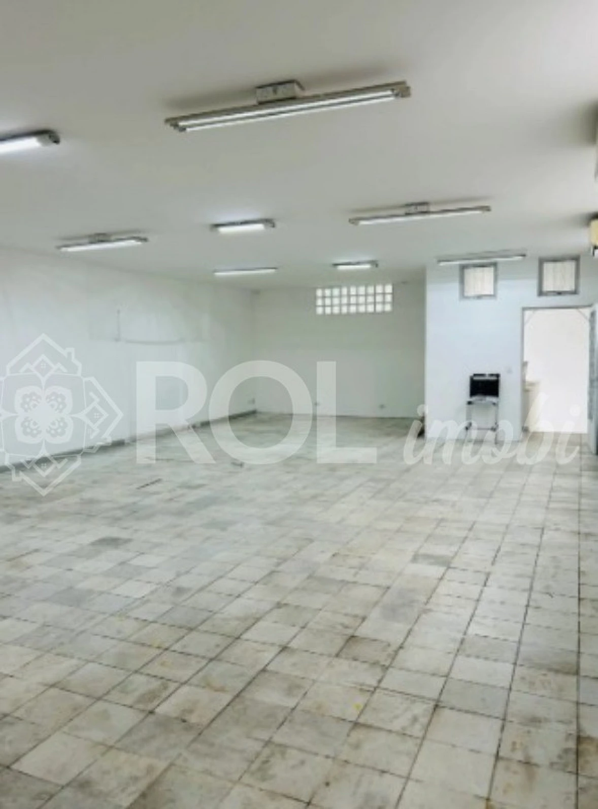 Sobreloja Comercial 80m² | Vão Livre | 2 Banheiros | 1 Vaga | Pompéia - Foto 8