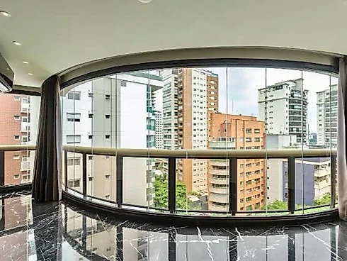 Apartamento em Moema, São Paulo