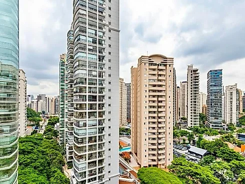 Apartamento em Moema, São Paulo