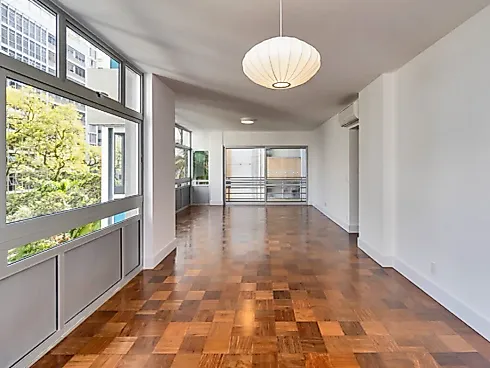 Apartamento Totalmente Reformado - 210m² com 3 Suítes a Venda em Higienópolis.