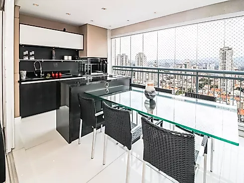 Apartamento em Vila Romana, São Paulo