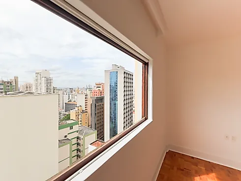 Apartamento Amplo, Reformado no Bairro Santa Cecília - Foto 9