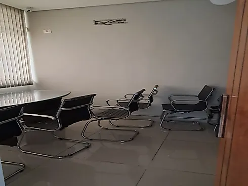 Prédio  Comercial com 288² - Vagas para 03 Carros -  Locação - Foto 13