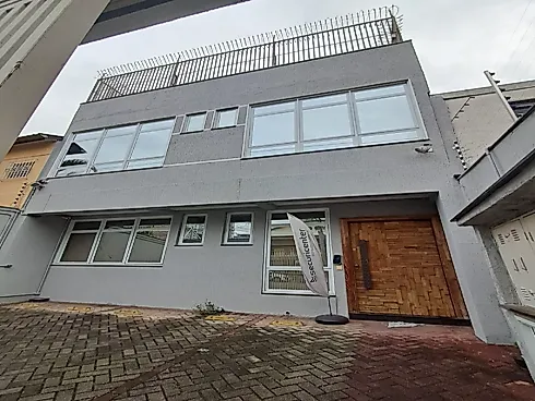 Prédio  Comercial com 288² - Vagas para 03 Carros -  Locação - Foto 44