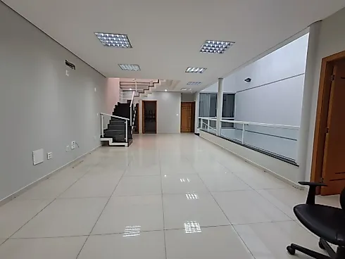 Prédio  Comercial com 288² - Vagas para 03 Carros -  Locação - Foto 16