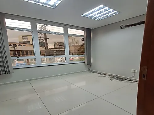 Prédio  Comercial com 288² - Vagas para 03 Carros -  Locação - Foto 9