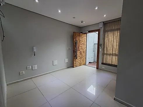 Prédio  Comercial com 288² - Vagas para 03 Carros -  Locação - Foto 4