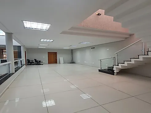 Prédio  Comercial com 288² - Vagas para 03 Carros -  Locação - Foto 22