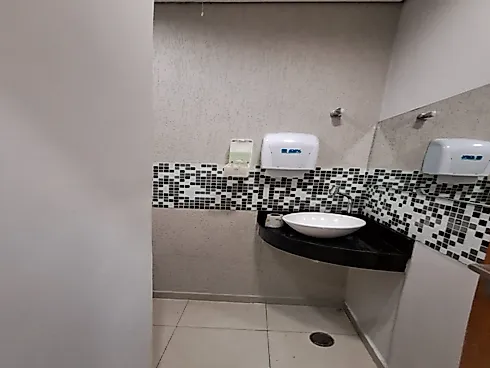 Prédio  Comercial com 288² - Vagas para 03 Carros -  Locação - Foto 33