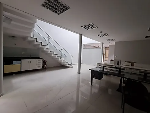 Prédio  Comercial com 288² - Vagas para 03 Carros -  Locação - Foto 23