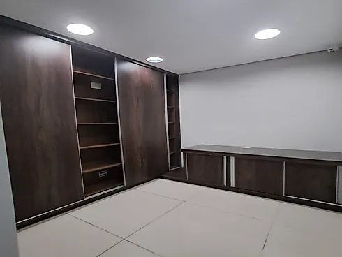 Prédio  Comercial com 288² - Vagas para 03 Carros -  Locação - Foto 38