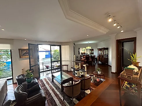 Amplo Apartamento com 290m² Bairro Pacaembu - 1º Andar - Foto 22