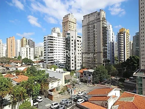 Apartamento em Moema com 244m² - 03 Suítes e 03 Vagas  -  Locação - Foto 12
