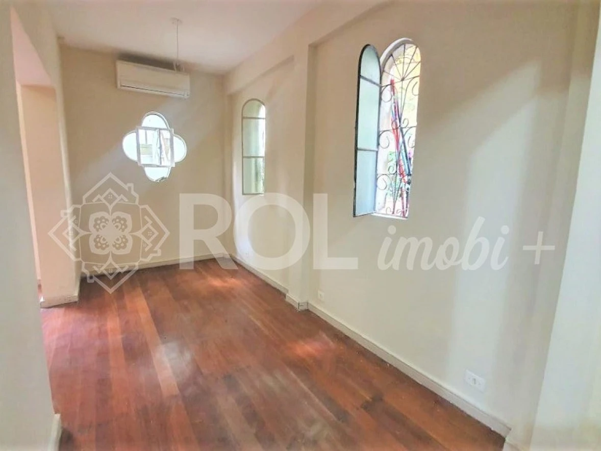 Ampla Casa Comercial em Higienopolis com 75m² - Locação - Foto 14