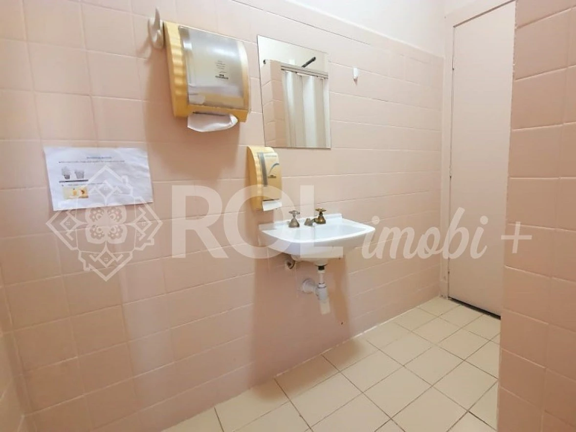 Ampla Casa Comercial em Higienopolis com 75m² - Locação - Foto 6